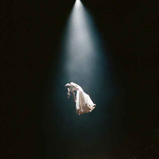 Ariana Grande – “Twilight Zone”